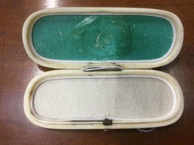 Lot 751 - Fine large Georgian ivory tooth pick case with classical jasperware plaque to lid with yellow metal and cut steel bezel 9.1 cm x 3.5 cm