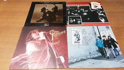 Lot 2310 - Custom made wooden box containing approx 50 LP records including Keef Hartley, Crazy World of Arthur Brown, Magic Sand, Caravan, Doors, Traffic, Pink Floyd, Stray, King Crimson, Fleetwood Mac, Goon...