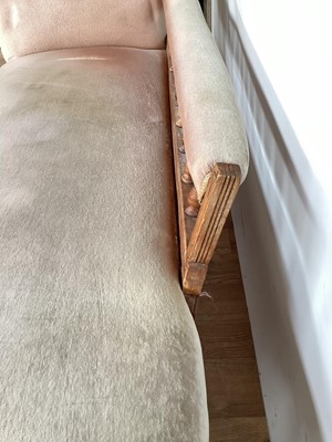 Lot 1218 - Edwardian Chaise lounge balustraded rail-back, turned legs