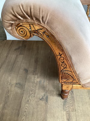 Lot 1218 - Edwardian Chaise lounge balustraded rail-back, turned legs