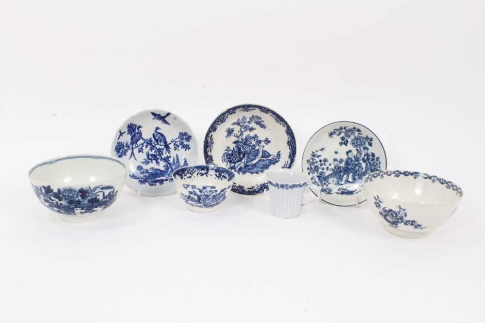 Lot 9 - A group of 18th century blue and white Worcester porcelain, including a Fence pattern bowl, another bowl, three saucers, a fluted cup and a tea bowl (7)