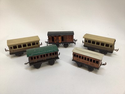 Lot 32 - Railway O Gauge unboxed selection of rolling stock, wagons, tenders etc. various manufacturers (QTY)