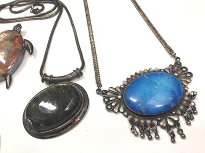 Lot 14 - Group silver and white metal jewellery set with semi precious gem stones