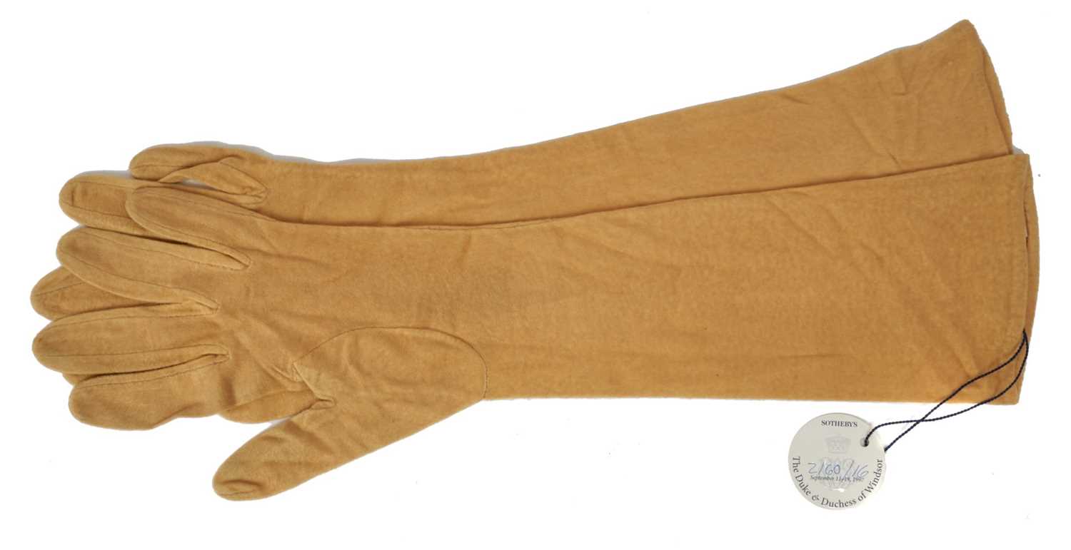 Lot 98 - Wallis Duchess of Windsor, pair very fine quality 1930s-1950s fawn silk velvet evening gloves with very fine stitching , inventory label to interior and original Sotheby's part lot label for The Du...