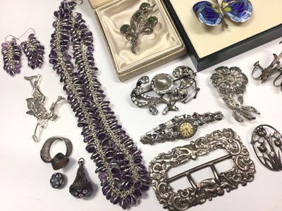 Lot 18 - Group of silver and white metal jewellery