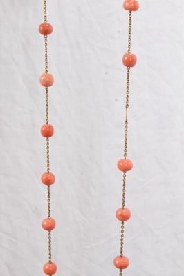 Lot 124 - Antique 9ct gold and coral long necklace