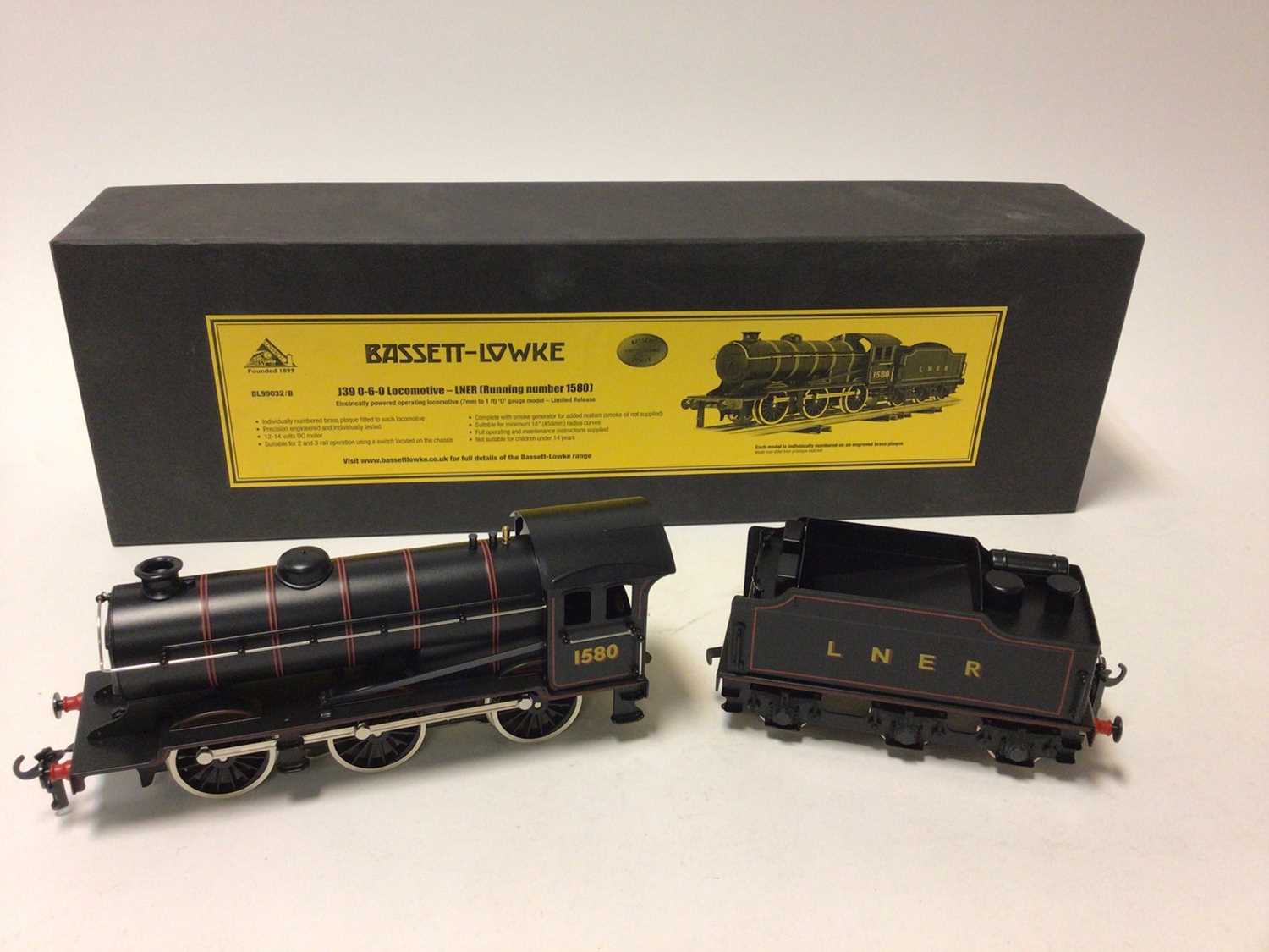 Lot 11 - Bassett Lowke O gauge 0-6-0  LNER black J39 Class locomotive and tender 1580, (Brass Plaque Identification No.122), in original box