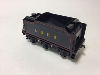Lot 11 - Bassett Lowke O gauge 0-6-0  LNER black J39 Class locomotive and tender 1580, (Brass Plaque Identification No.122), in original box