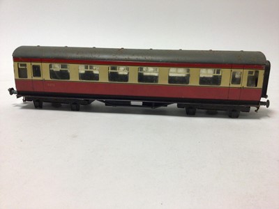 Lot 45 - Bassett-Lowke O gauge selection of unboxed tinplate Carriages (9)