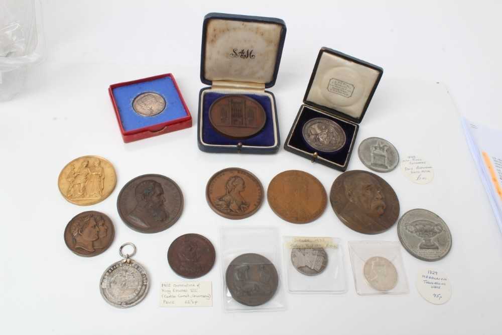 Lot 77 - World - Mixed commemorative Medallions to include G.B. silver Edward VII Coronation 1902 (Dia: 31mm), George V Silver Jubilee 1935 x 2 (Dia: 32mm), photography award dated 1893 (cased), copper Russ...