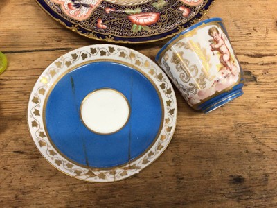Lot 21 - Group of ceramics and glass