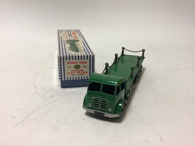 Lot 3 - Dinky Foden Flat Truck with chains No 905 in original box