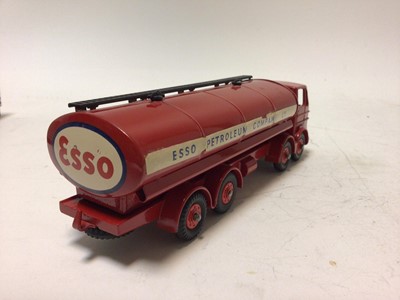 Lot 8 - Dinky  Leyland Octopus Tanker - Esso No 943 in original box