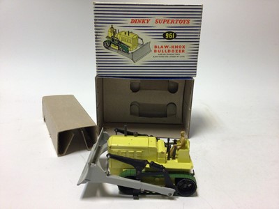 Lot 17 - Dinky lorry mounted cement mixer No 960, Blaw-Knox Bulldozer No 961 both in original boxes (2)