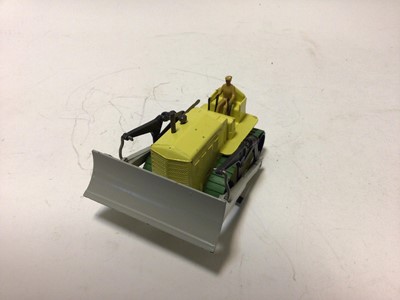 Lot 17 - Dinky lorry mounted cement mixer No 960, Blaw-Knox Bulldozer No 961 both in original boxes (2)