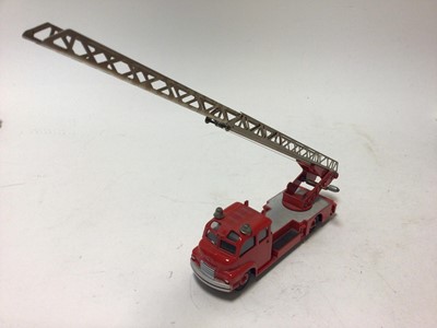 Lot 18 - Dinky Supertoy Turntable Fire Escape No 956, Fire Engine with extending ladder No 955 both in original boxes (2)