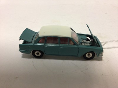 Lot 23 - Dinky Triumph 2000 No 135 in original box