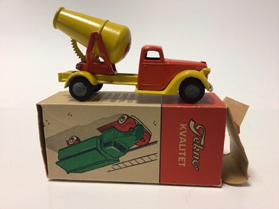 Lot 67 - Tekno Esso Gas Truck No 426, Tekno Cement mixer truck No 422, both boxed (2)