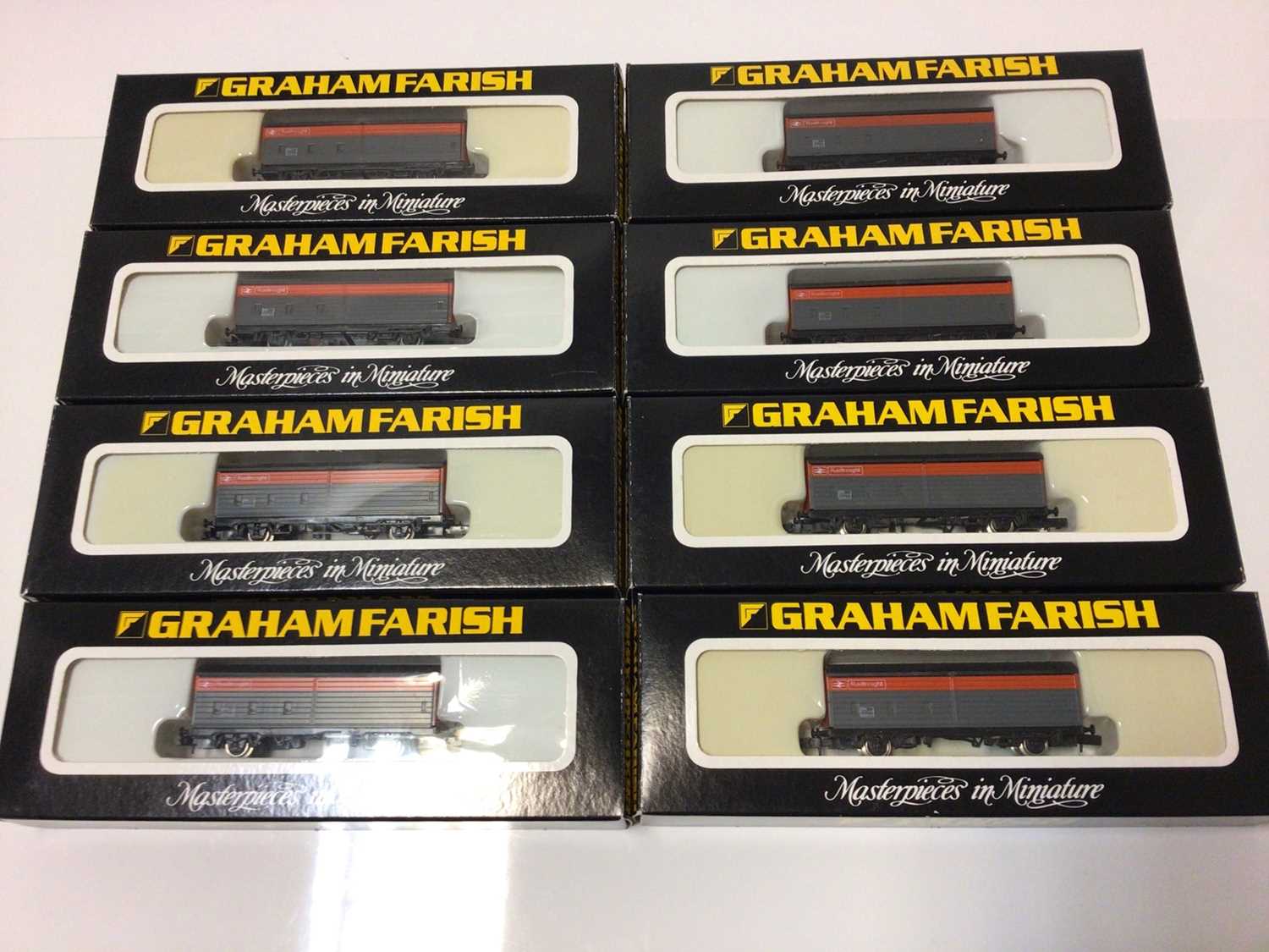 Lot 91 - Graham Farish N gauge rolling stock including BR (VBA) Speedlink Van No.3905 (12) and BR OOCL container Wagons No.4005 (12), all boxed (24 total)
