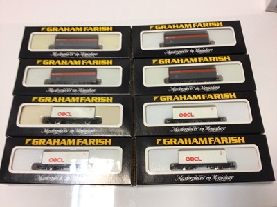 Lot 91 - Graham Farish N gauge rolling stock including BR (VBA) Speedlink Van No.3905 (12) and BR OOCL container Wagons No.4005 (12), all boxed (24 total)