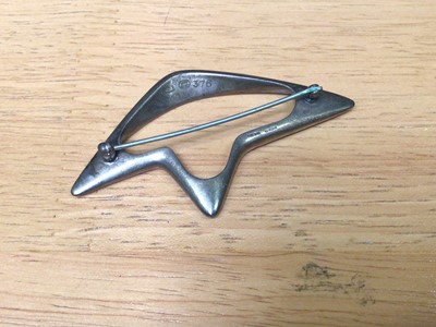 Lot 22 - Georg Jensen Danish silver abstract brooch, David Andersen Norwegian silver gilt and enamel harebell pendant, silver unicorn brooch etc