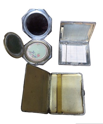 Lot 25 - 1930s silver octagonal powder compact, 1930s silver cigarette case with square engine turned decoration and one other silver cigarette case (3)