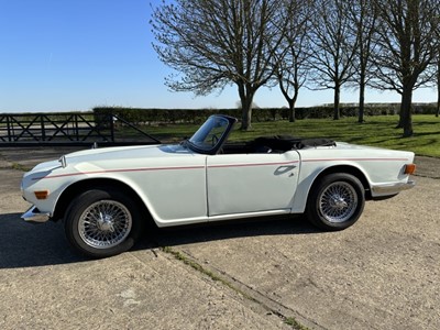 Lot 10 - 1972 Triumph TR6, 2498cc, manual, chassis number CP542320, reg. no. MRT 435K