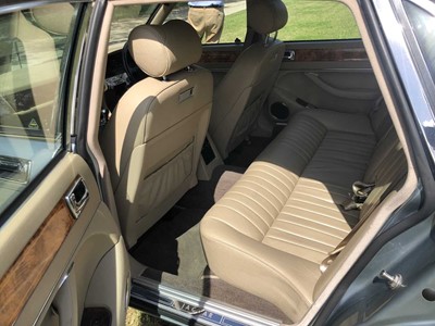 Lot 12 - 1993 (K) Jaguar XJ40 saloon, Reg. No. K140TLD