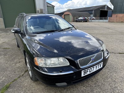 Lot 6 - 2007 (07) Volvo V70 D5 Auto Estate, reg. no. BF07 YTV.