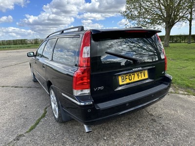 Lot 6 - 2007 (07) Volvo V70 D5 Auto Estate, reg. no. BF07 YTV.