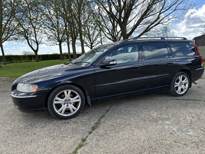 Lot 6 - 2007 (07) Volvo V70 D5 Auto Estate, reg. no. BF07 YTV.