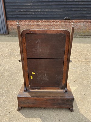 Lot 3 - George III mahogany toiletry mirror with three drawers to plateau base