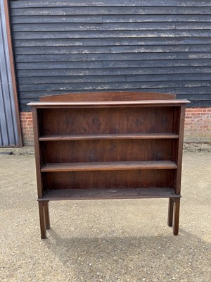 Lot 4 - Edwardian mahogany narrow freestanding bookcase