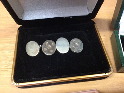 Lot 46 - Four pairs of silver cufflinks and one other enamelled pair