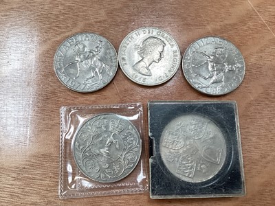 Lot 431 - World - Mixed coins and banknotes to include G.B. Victoria OH Shilling 1893 EF
