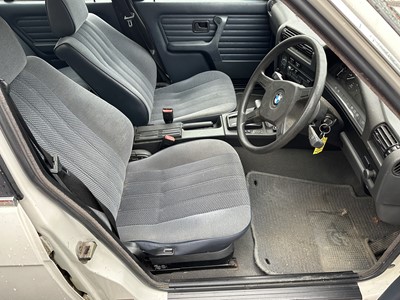 Lot 2 - 1990 BMW 318i, 4 door saloon, 1796cc engine, reg. no. G495 PAH, finished in white with a velour interior, MOT expired 29th October 2020. Supplied with V5, keys and book pack. (Subject to 12% buyers...