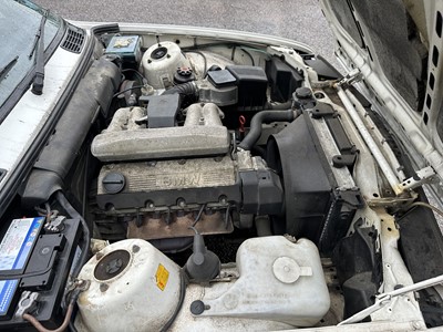 Lot 2 - 1990 BMW 318i, 4 door saloon, 1796cc engine, reg. no. G495 PAH, finished in white with a velour interior, MOT expired 29th October 2020. Supplied with V5, keys and book pack. (Subject to 12% buyers...
