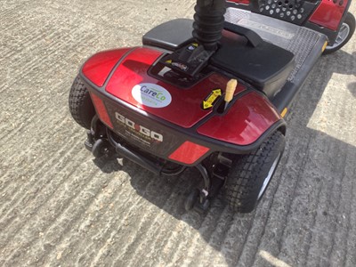 Lot 10 - Go Go Elite Traveller LX mobility scooter together with accessories (no keys)
