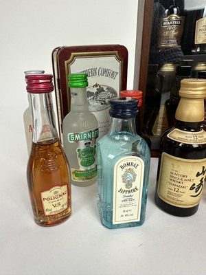 Lot 29 - Miniatures, 18 bottles, to include cognac, Japanese whisky, boxed sets etc