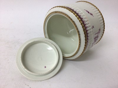Lot 33 - Late 18th century Wedgwood creamware pot and cover of cylindrical form