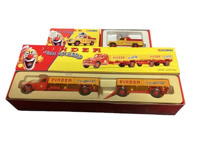 Lot 326 - Corgi Pinder Jean Richards diecast Circus models including 1:50 Scale Scammell Highwayman with cage trailers No.16801,Berliner GLR8 with trailer No.73401, Citroen Type 55 with trailer No.74301