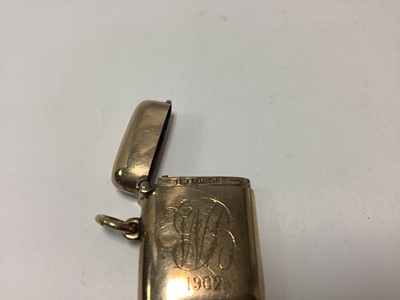 Lot 1 - Late Victorian gold 9ct Vesta case with engraved 'WB' monogram and date'1902' (Birmingham 1898) 35mm x 23mm, 10 grams
