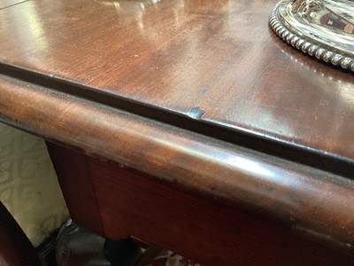 Lot 1307 - George II Cuban mahogany drop-leaf dining table