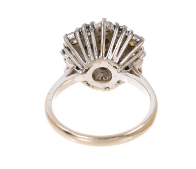 Lot 531 - 1970s diamond cluster ring