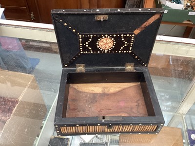 Lot 418 - Collection of antique Sinhalese porcupine quill boxes (9).