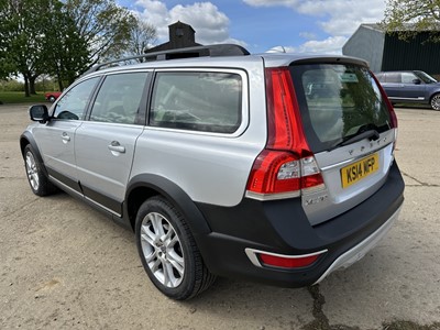 Lot 12 - 2014 Volvo XC70 SE Lux D5 AWD automatic, 5 door estate, reg. no. KS14 MFP