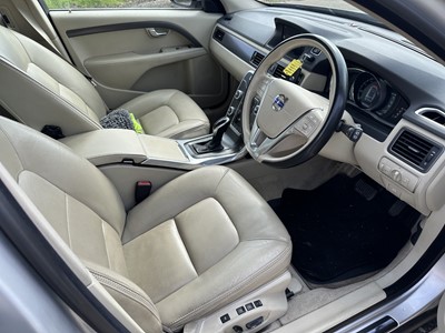 Lot 12 - 2014 Volvo XC70 SE Lux D5 AWD automatic, 5 door estate, reg. no. KS14 MFP