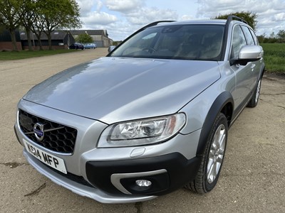 Lot 12 - 2014 Volvo XC70 SE Lux D5 AWD automatic, 5 door estate, reg. no. KS14 MFP