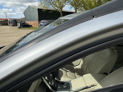 Lot 12 - 2014 Volvo XC70 SE Lux D5 AWD automatic, 5 door estate, reg. no. KS14 MFP