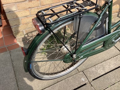 Lot 2 - Pashley Vintage style Ladies cycle ( cost £800 new)